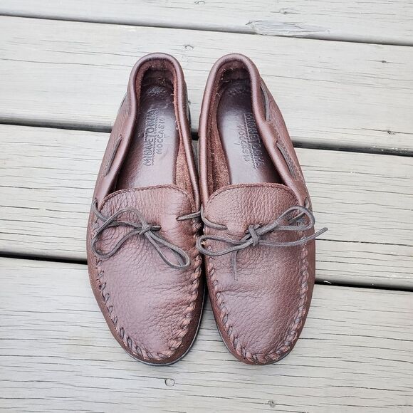 Minnetonka Moccasins Brown Moosehide Leather Classic Moc Toe Tie Front Moccasins - Picture 4 of 8